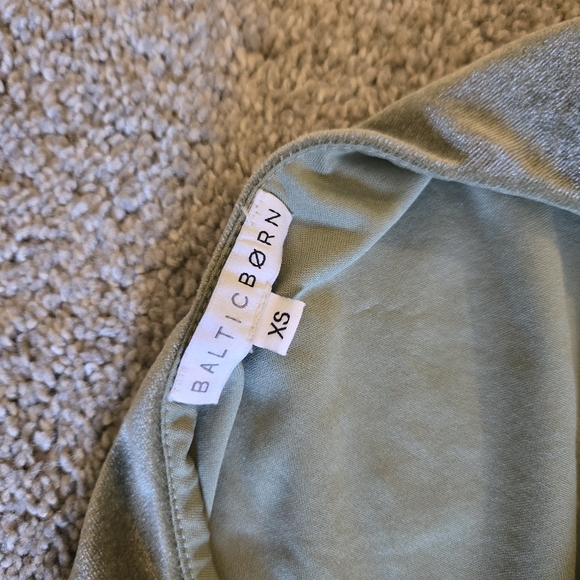 Baltic Born XS Tatiana Velvet One Shoulder Sage Green Olive Maxi Formal Dress - Picture 5 of 12